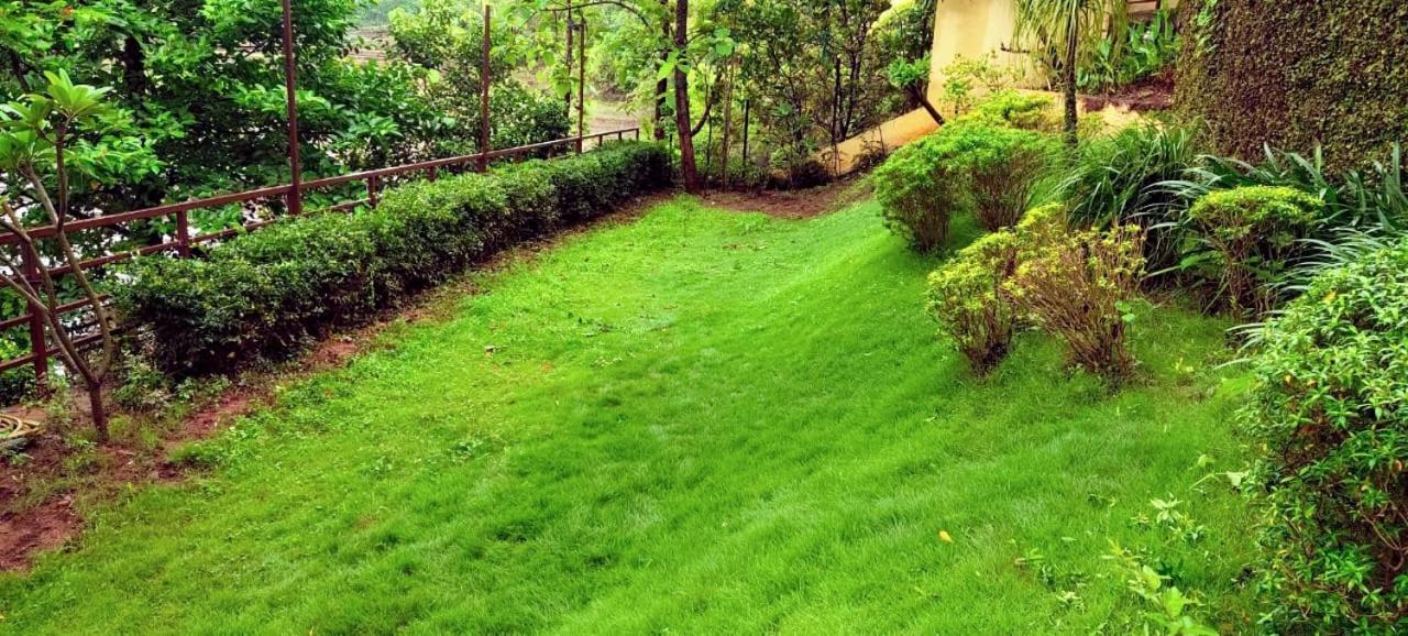 Karjat Villa Esterno foto