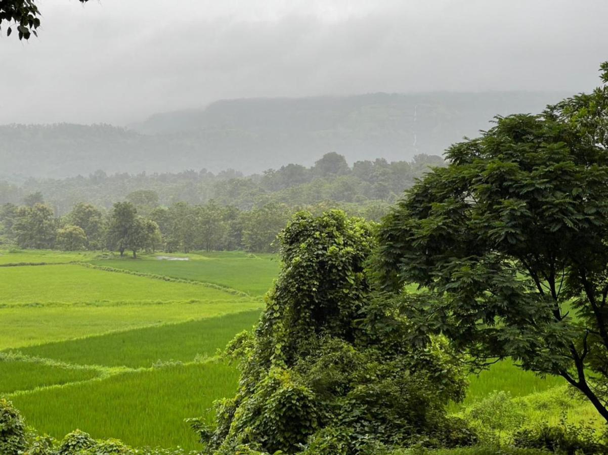 Karjat Villa Esterno foto