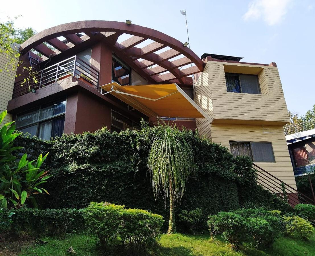 Karjat Villa Esterno foto