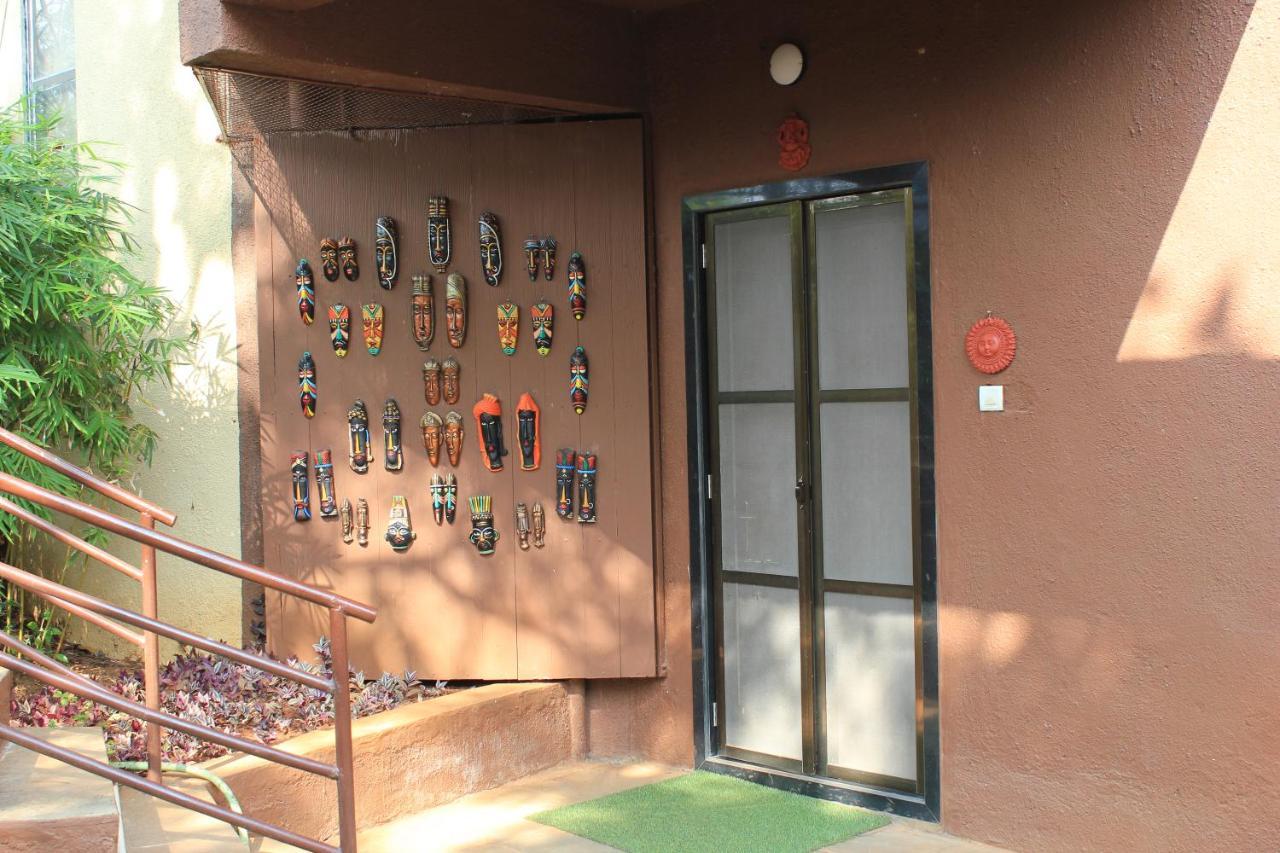 Karjat Villa Esterno foto