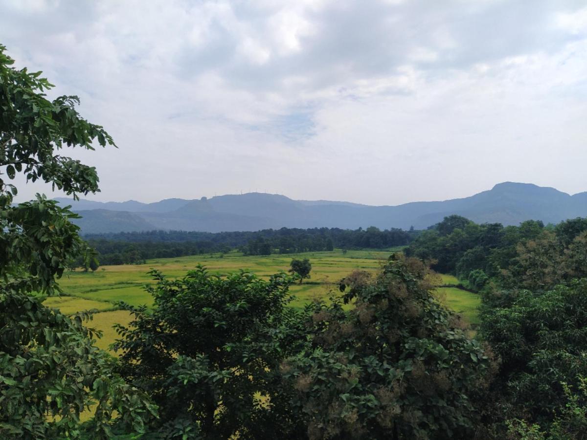 Karjat Villa Esterno foto