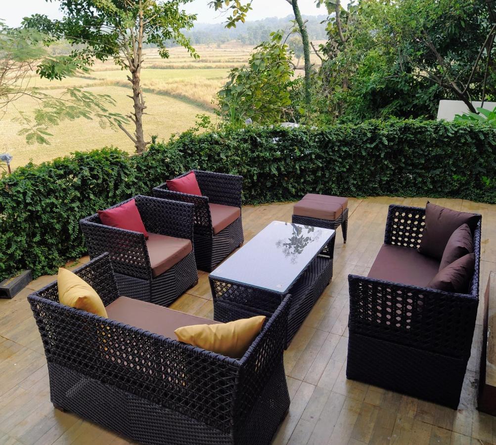 Karjat Villa Esterno foto