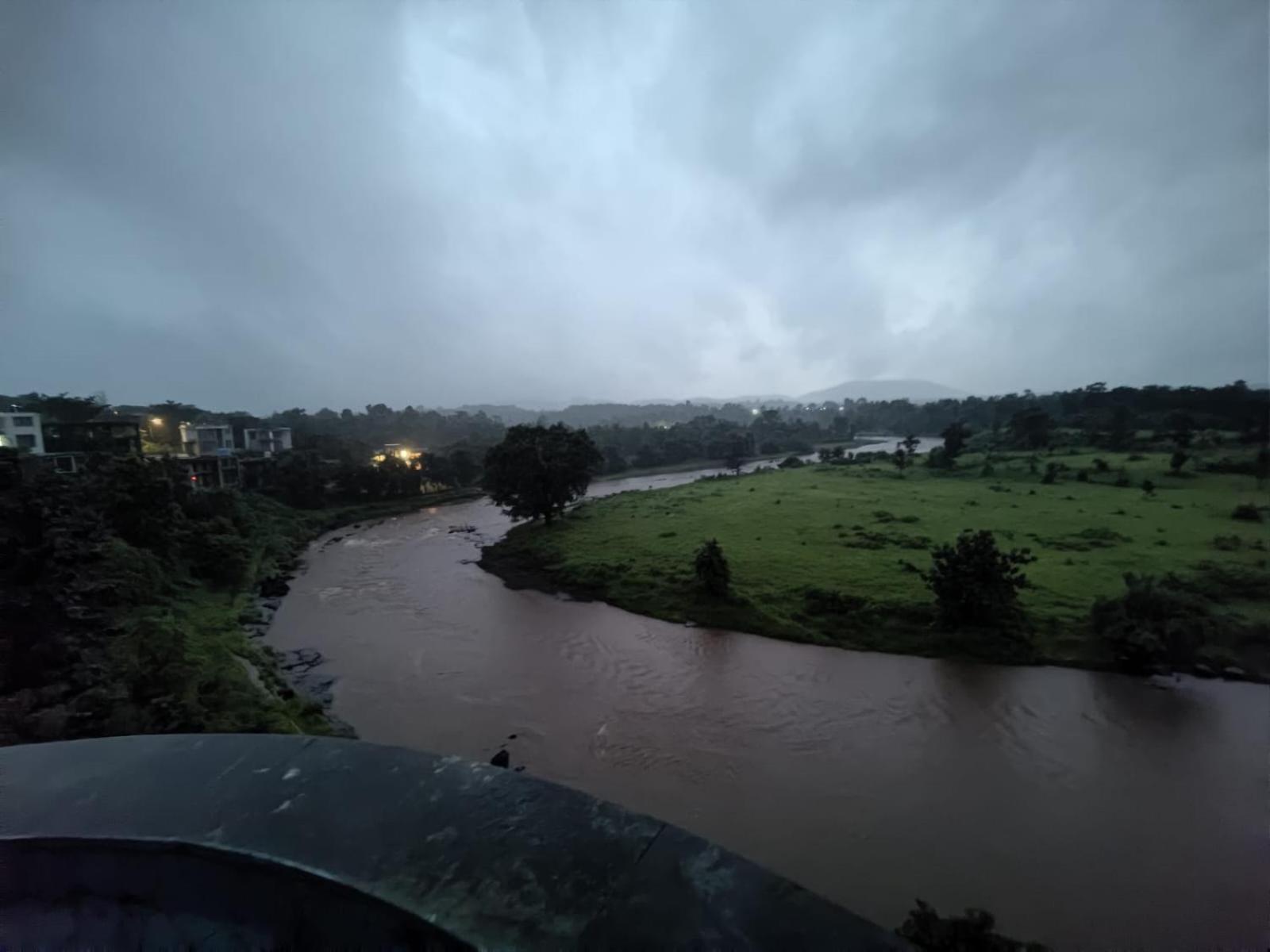 Karjat Villa Esterno foto