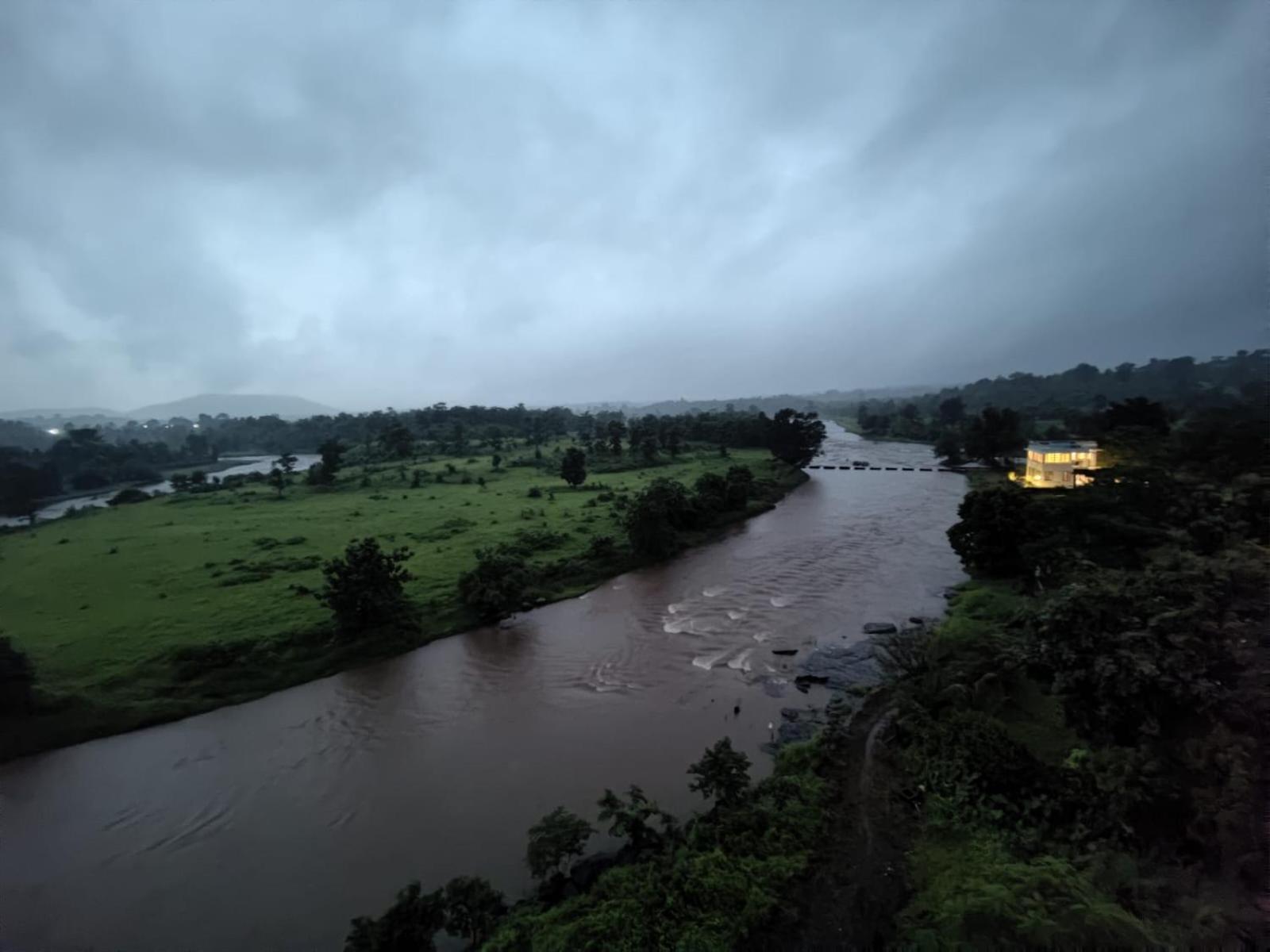 Karjat Villa Esterno foto