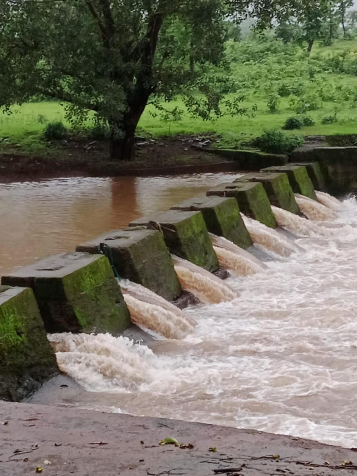 Karjat Villa Esterno foto